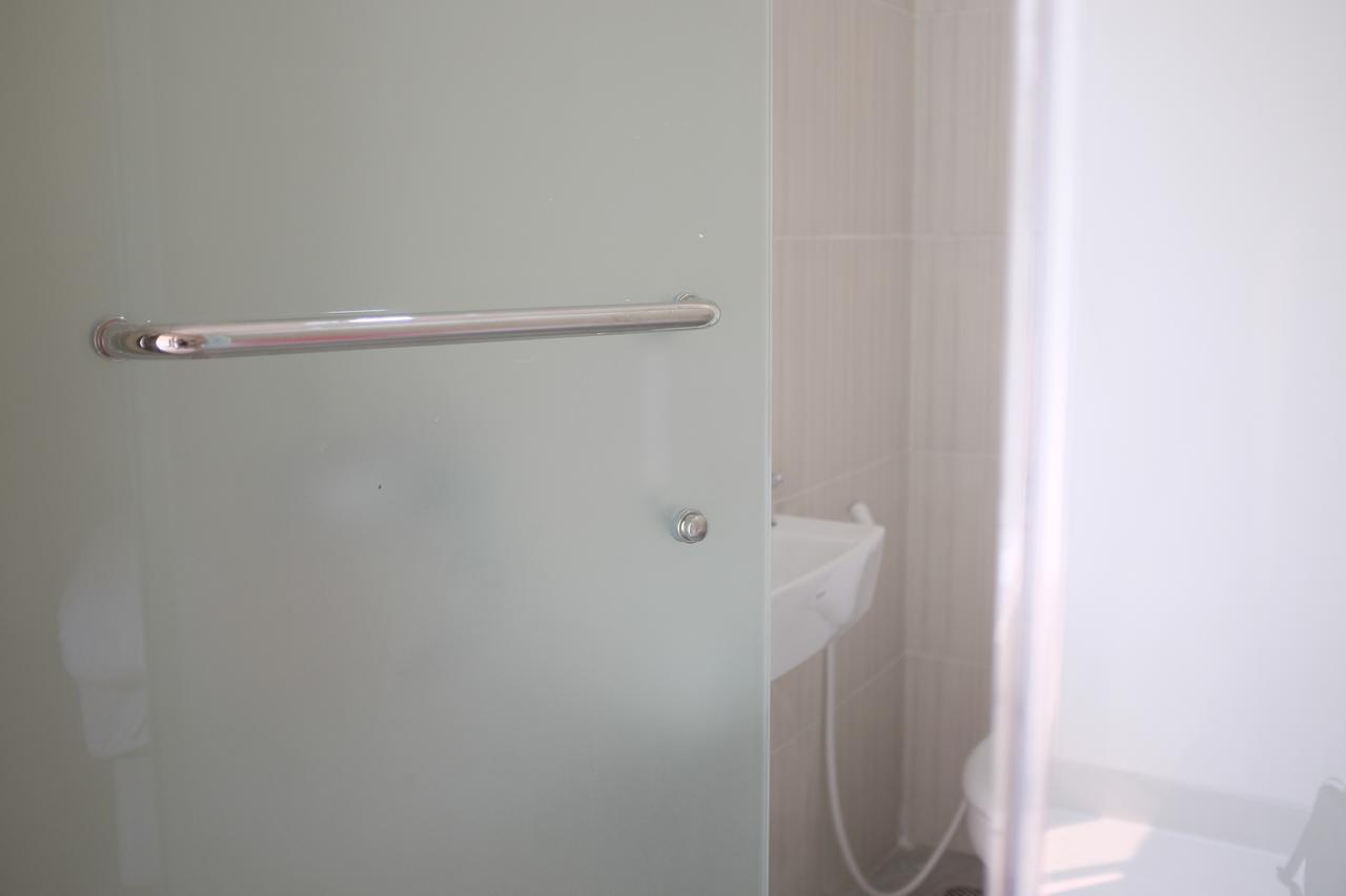 Reddoorz Plus Near Mall Ciputra Yakarta Exterior foto